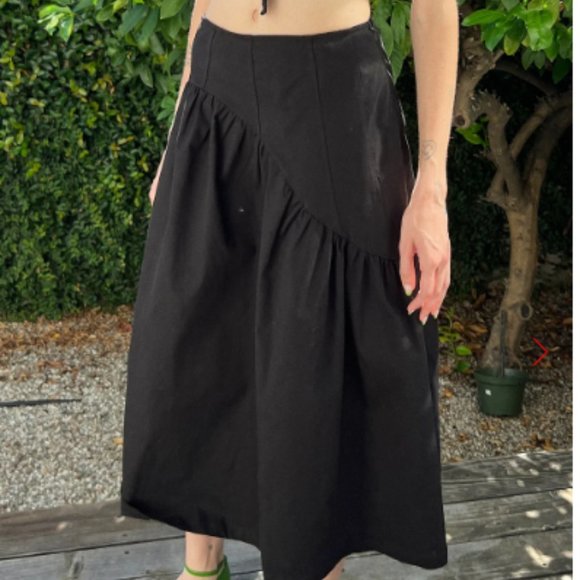 Maeve Midi Skirt LISA SAYS GAH - CAVIAR TWILL - Picture 1 of 6